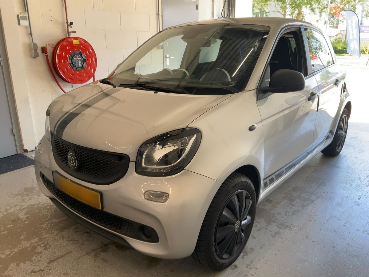 Smart forfour 2015 — photo 1