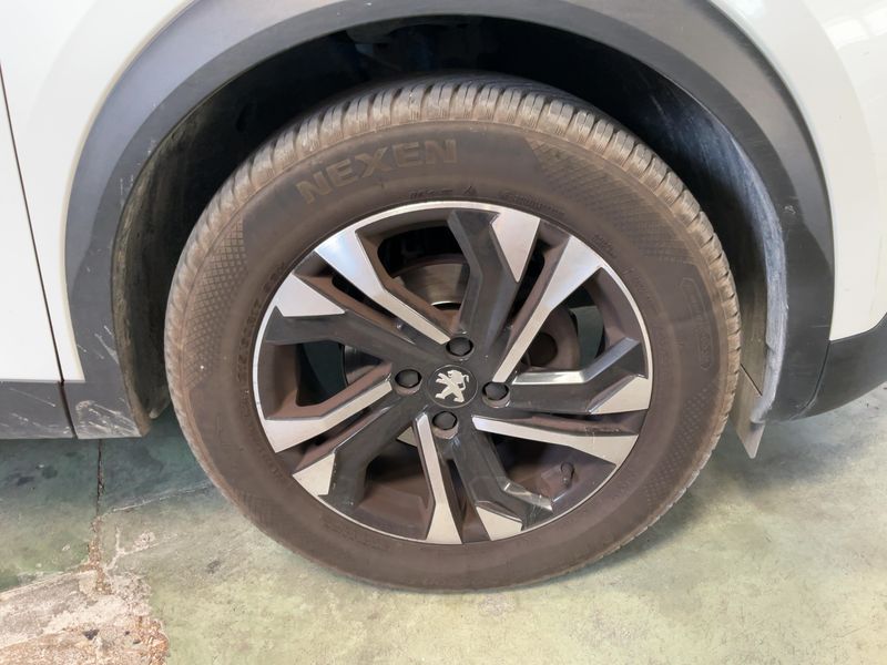 Peugeot 2008 1.2 PureTech Allure Pack 2021 – снимка 11