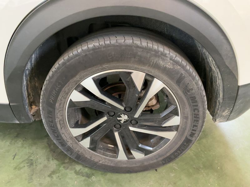 Peugeot 2008 1.2 PureTech Allure Pack 2021 – снимка 5