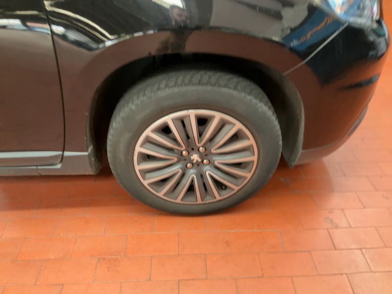 Peugeot 2008 1.2 VTi Active 2018 – снимка 11
