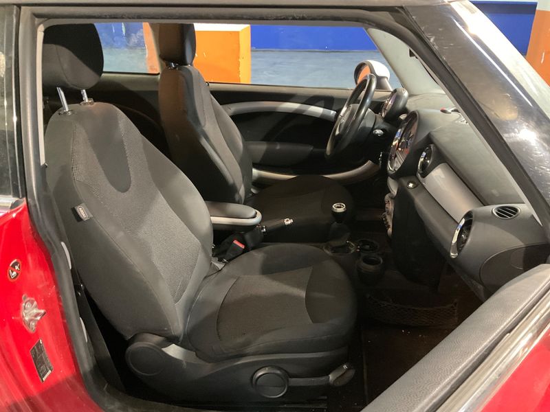 MINI Cooper D — zdjęcie 3