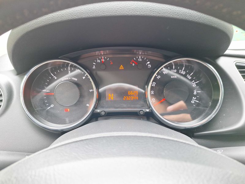 Peugeot 3008 1.6 Blue-HDi Style — zdjęcie 12