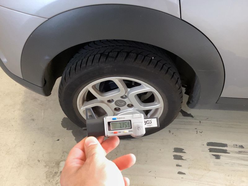 Citroen C4 Cactus 1.2 e-THP Shine 2018 – снимка 9