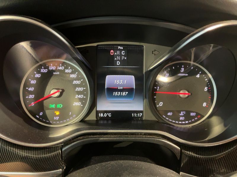 Mercedes-Benz V-Klasse V 250 d lang — zdjęcie 13