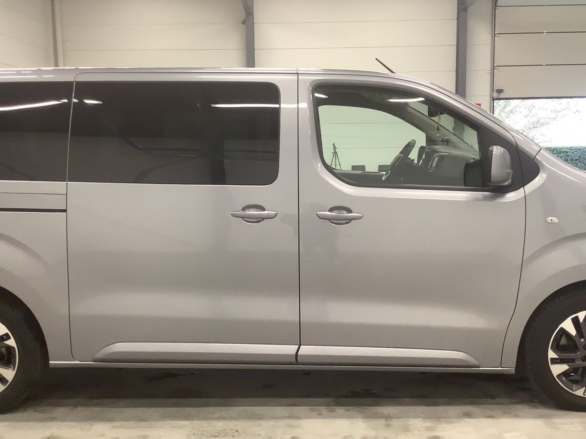 Opel Zafira 2021 — photo 11