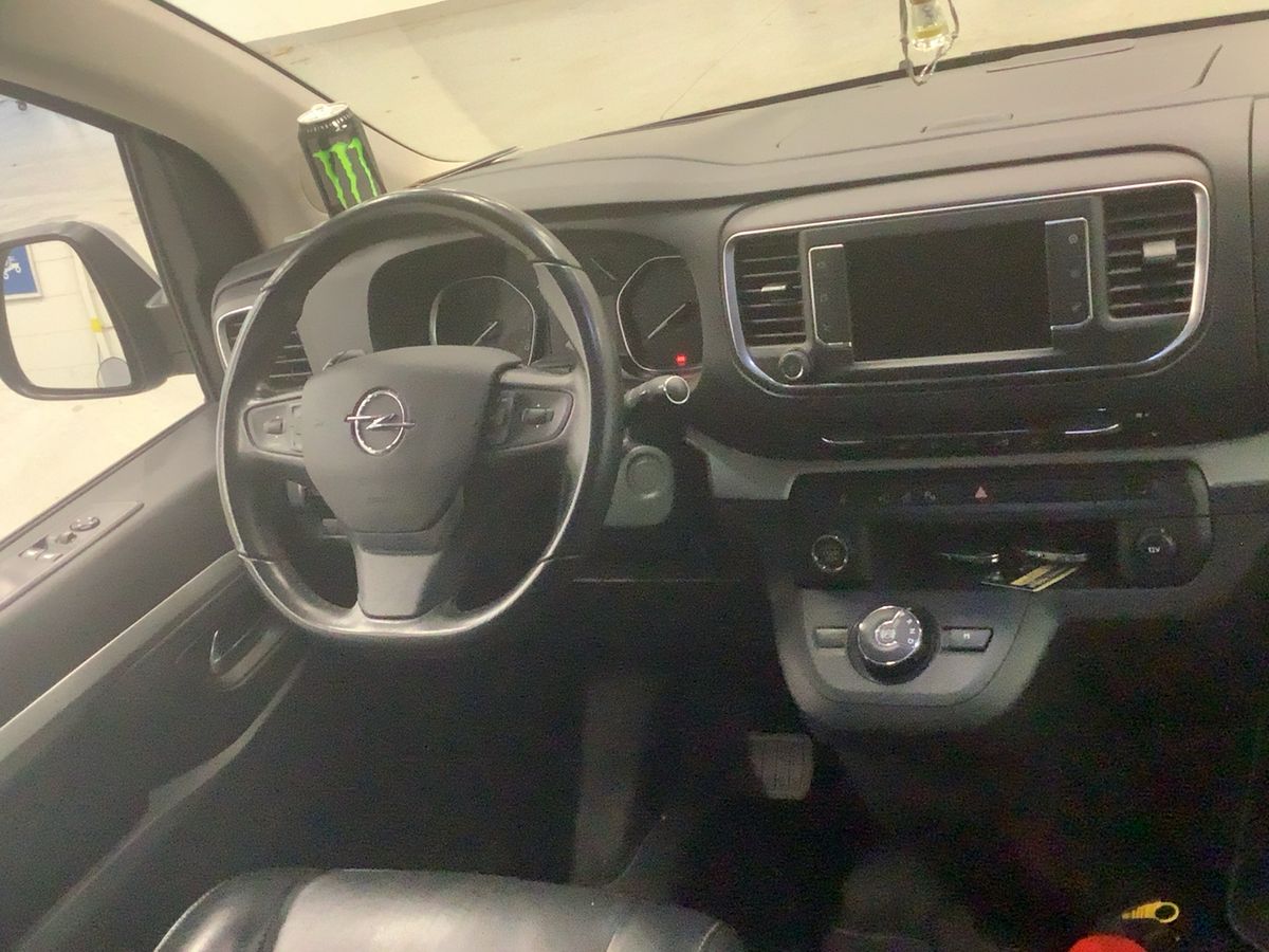 Opel Zafira 2021 — photo 18