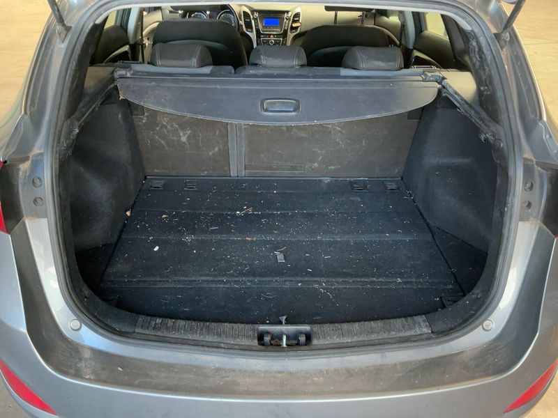 Hyundai i30 1.6 GDI Style — zdjęcie 10