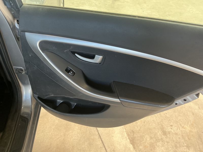 Hyundai i30 1.6 GDI Style 2014 – снимка 29