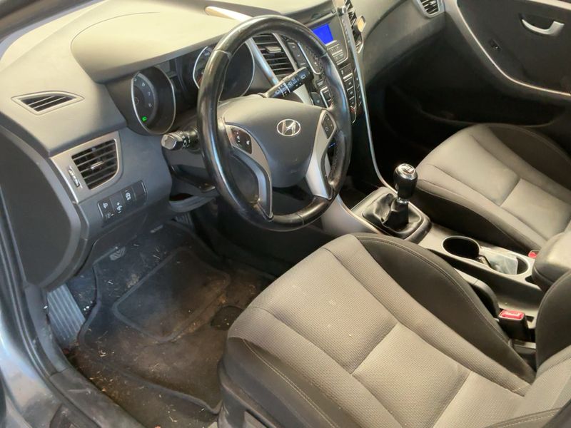 Hyundai i30 1.6 GDI Style — zdjęcie 12