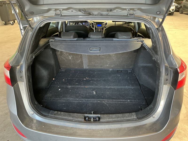 Hyundai i30 1.6 GDI Style 2014 – снимка 36