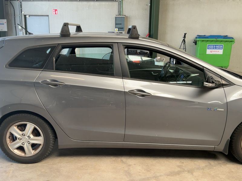 Hyundai i30 1.6 GDI Style — zdjęcie 7