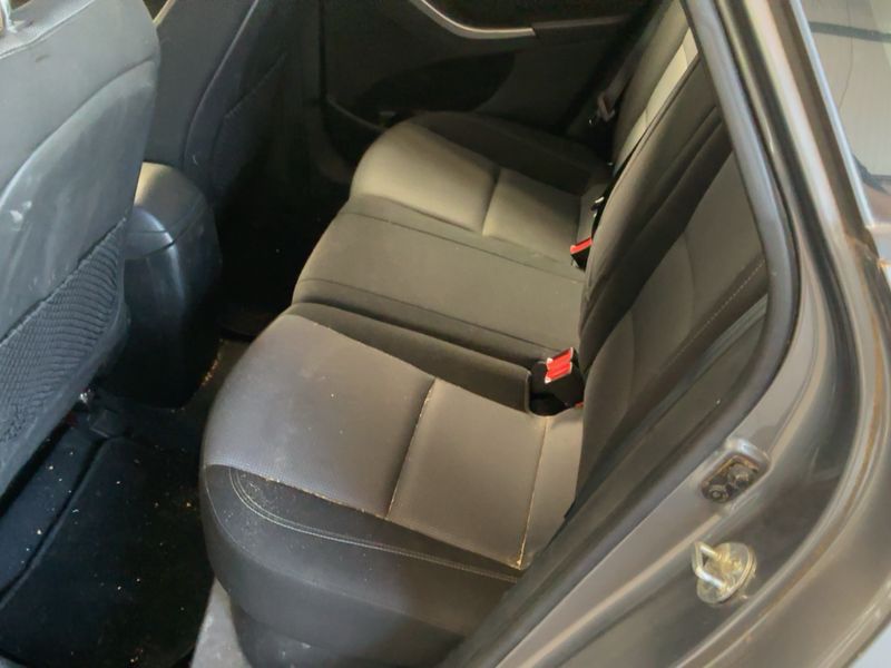 Hyundai i30 1.6 GDI Style — zdjęcie 14
