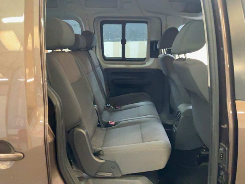 Volkswagen Caddy 1.6 TDI Maxi Trendline — zdjęcie 14