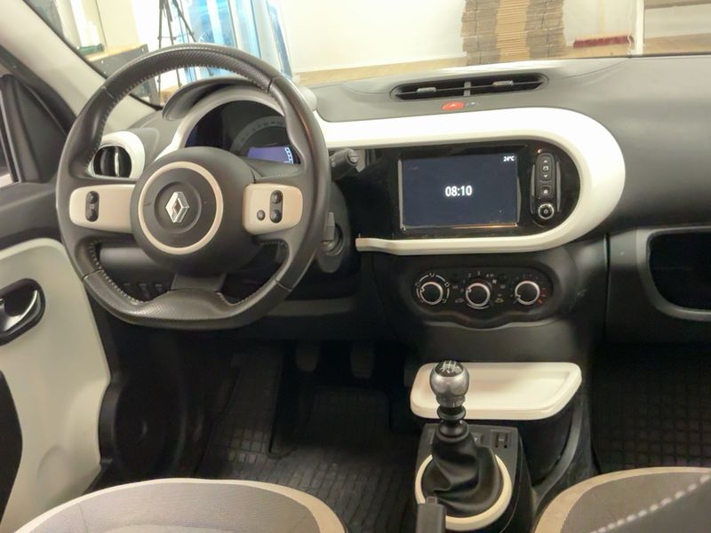 Renault Twingo 0.9 Energy Intens 2016 – снимка 17