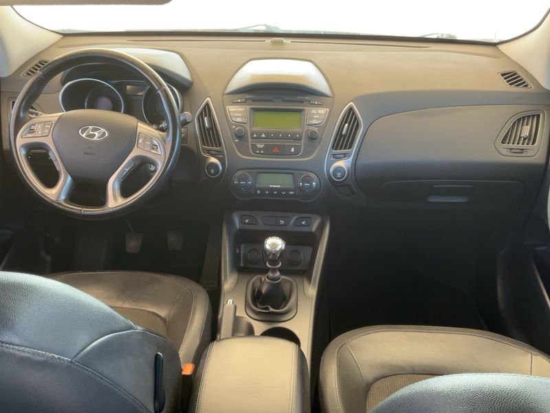 Hyundai ix35 1.7 CRDi XPossible 2WD — zdjęcie 12