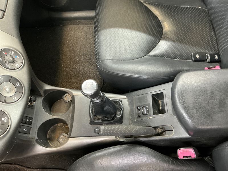 Toyota RAV 4 2.2 D-CAT Executive 2011 – снимка 39