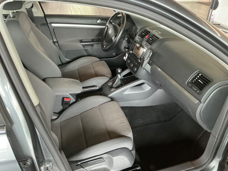 Volkswagen Golf V 1.9 TDI Sportline BlueMotion Tech — zdjęcie 3