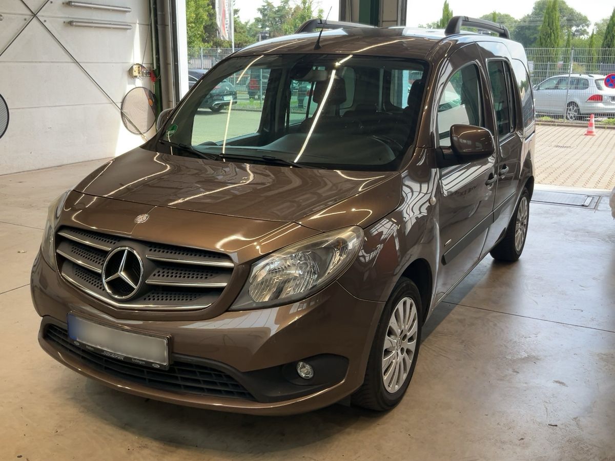 Mercedes-Benz Citan 2016 — photo 1
