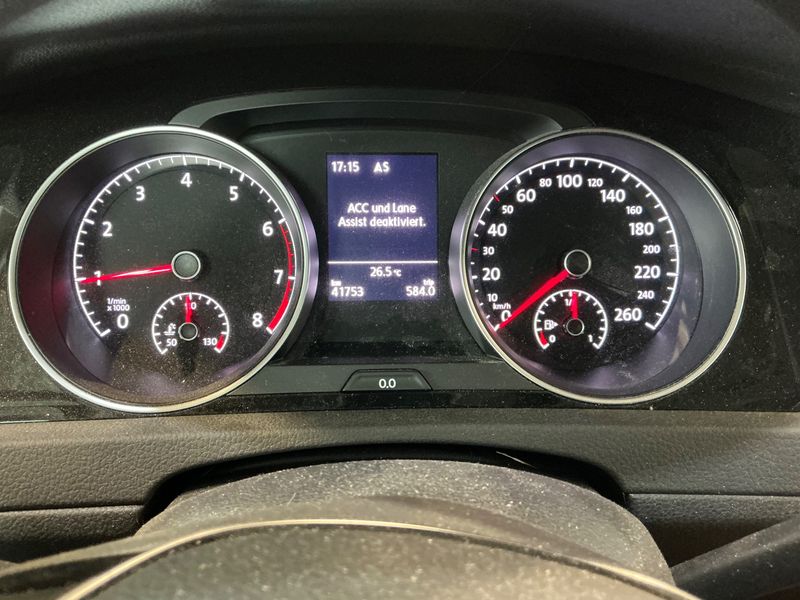 Volkswagen Golf VII 1.0 TSI IQ.DRIVE — zdjęcie 13