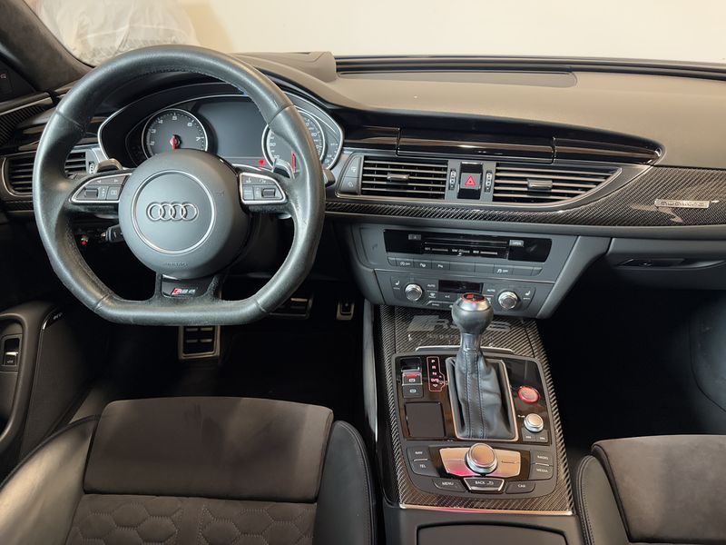Audi RS 6 4.0 V8 TFSI quattro Performance — zdjęcie 11