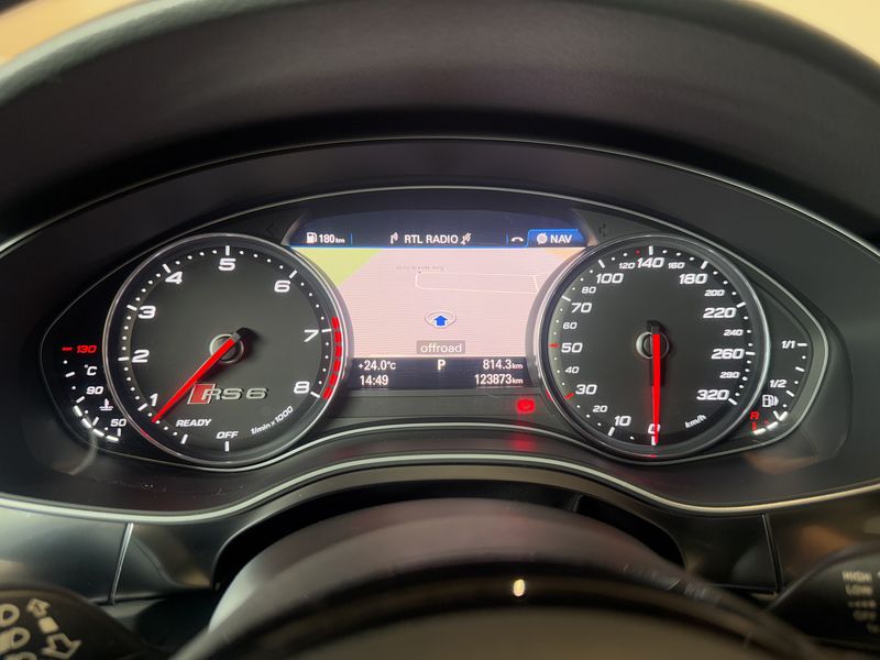 Audi RS 6 4.0 V8 TFSI quattro Performance — zdjęcie 12