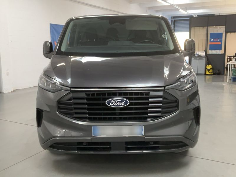 Ford Transit Custom 2.0 TDCi EcoBlue 300 L1 Limited — zdjęcie 9