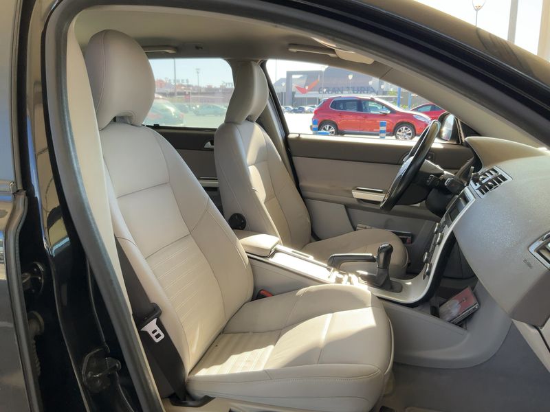 Volvo V50 2.0 D4 Momentum — zdjęcie 11