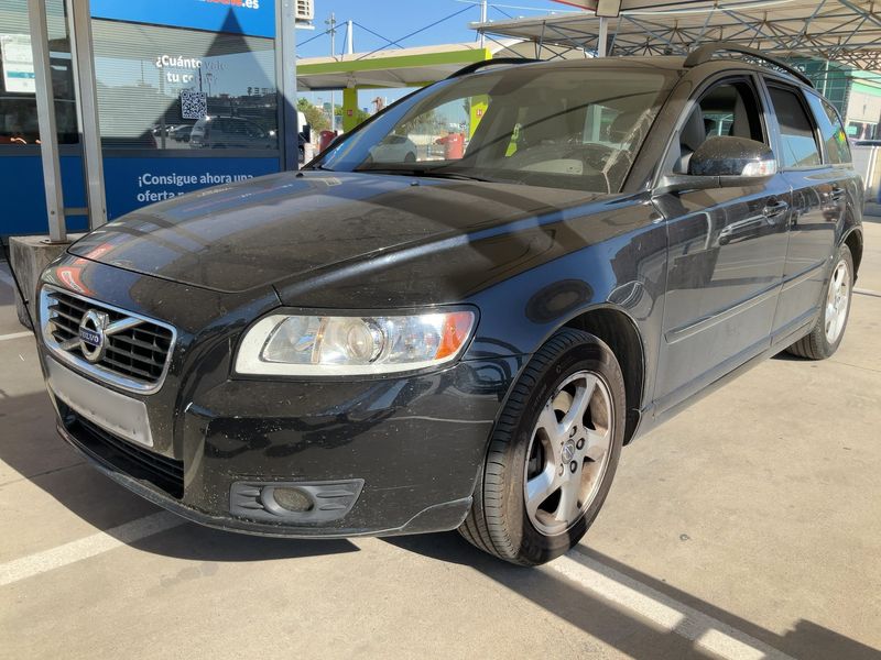 Volvo V50 2.0 D4 Momentum — zdjęcie 2