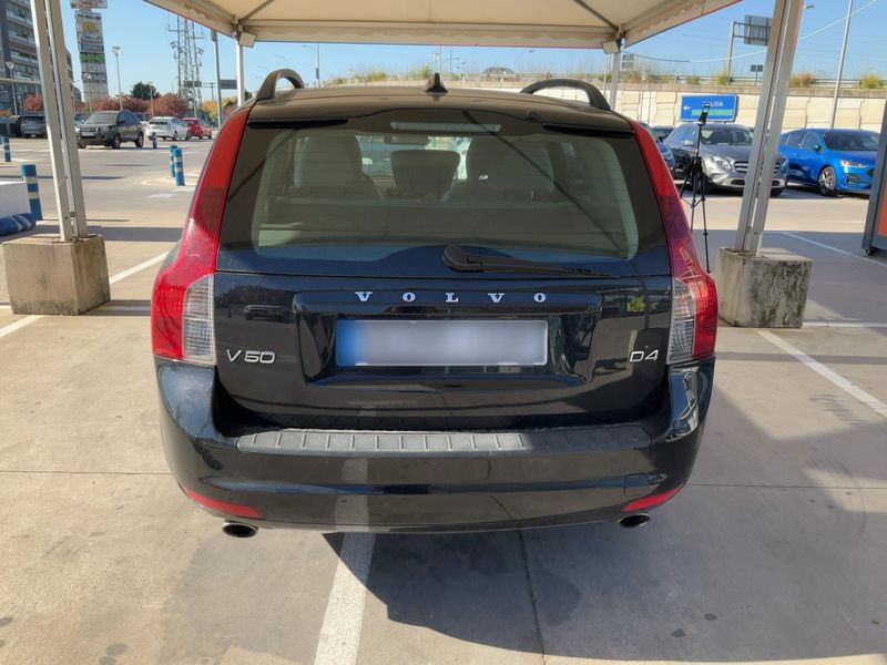 Volvo V50 2.0 D4 Momentum — zdjęcie 5