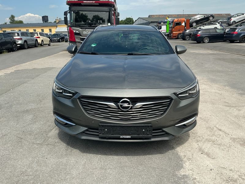 Opel Insignia Sports Tourer 2.0 CDTI Dynamic — zdjęcie 9