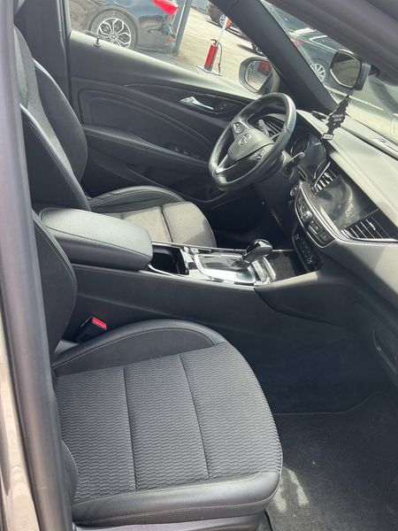 Opel Insignia Sports Tourer 2.0 CDTI Dynamic — zdjęcie 11
