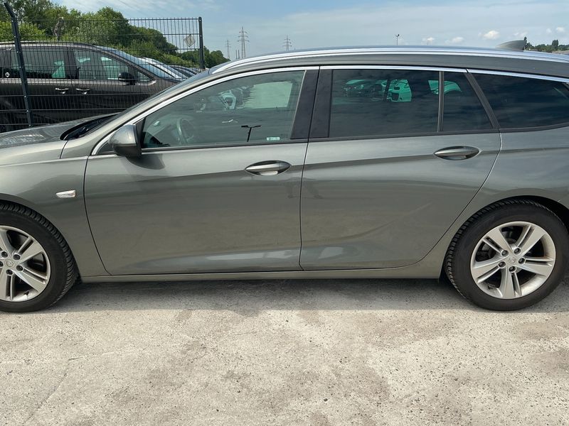 Opel Insignia Sports Tourer 2.0 CDTI Dynamic — zdjęcie 4