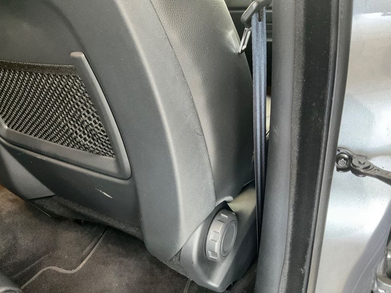 Land Rover Evoque 2.2 Td4 Pure 2012 – снимка 23