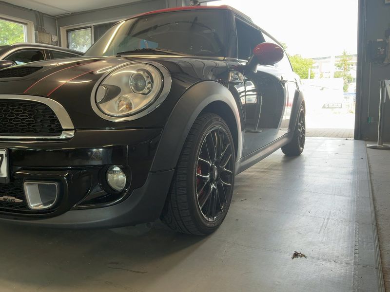 MINI Clubman John Cooper Works — zdjęcie 2