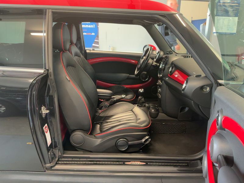 MINI Clubman John Cooper Works — zdjęcie 11