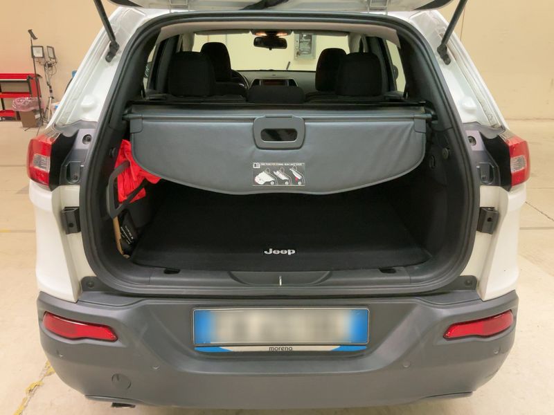 Jeep Cherokee 2.0 M-Jet Longitude 4WD — zdjęcie 10