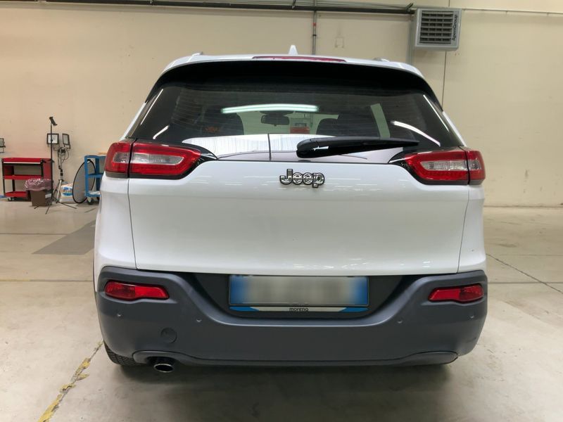 Jeep Cherokee 2.0 M-Jet Longitude 4WD — zdjęcie 5