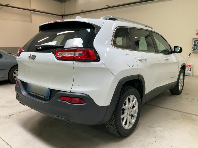 Jeep Cherokee 2.0 M-Jet Longitude 4WD — zdjęcie 6
