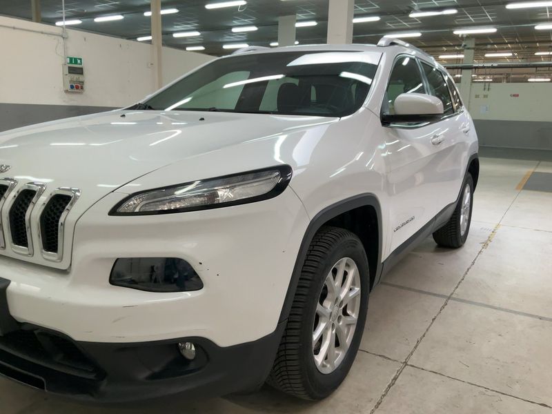 Jeep Cherokee 2.0 M-Jet Longitude 4WD — zdjęcie 2