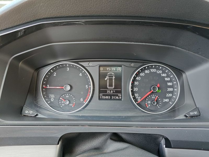 Volkswagen T6 Kombi 2.0 TDI lang — zdjęcie 12