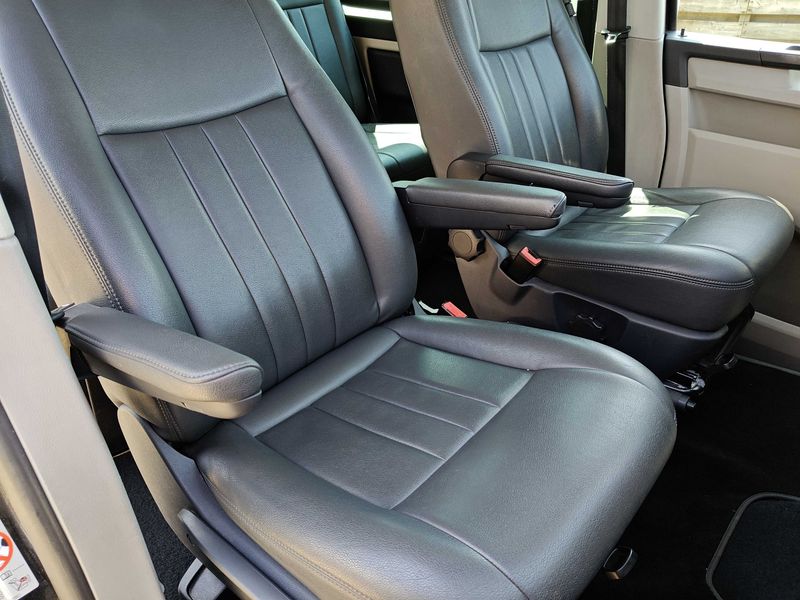Volkswagen T6 Kombi 2.0 TDI lang — zdjęcie 15
