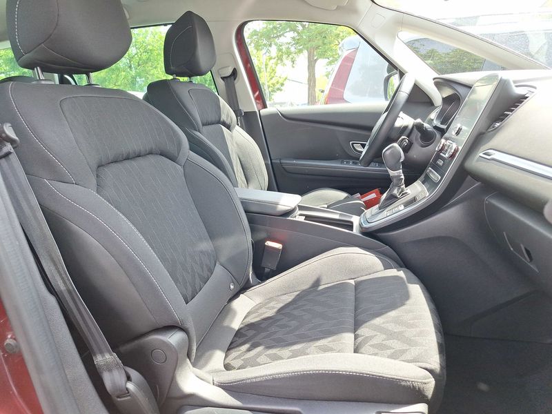 Renault Grand Scenic 1.3 TCe Limited — zdjęcie 10