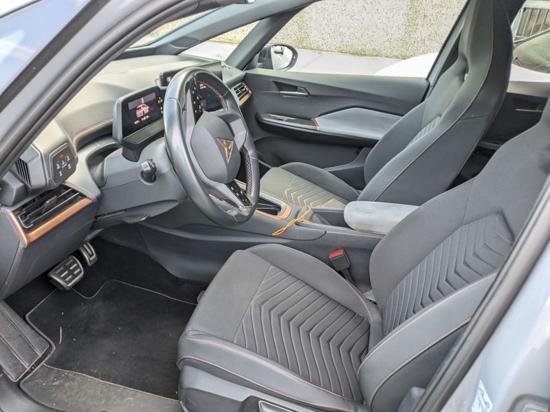 Cupra Born electric drive 150 kW — zdjęcie 10
