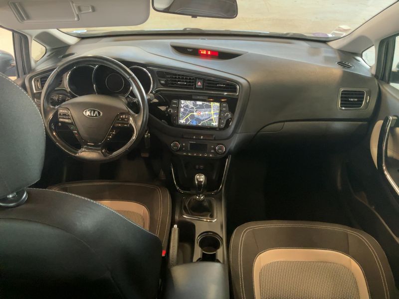 Kia cee'd 1.0 TGDI Active 2017 – снимка 17