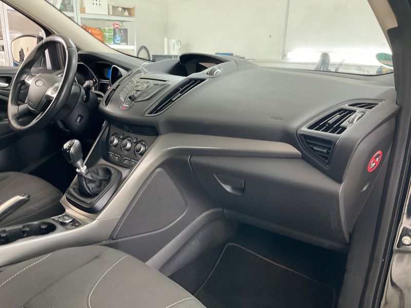 Ford Kuga 1.6 EcoBoost Trend 2014 – снимка 23