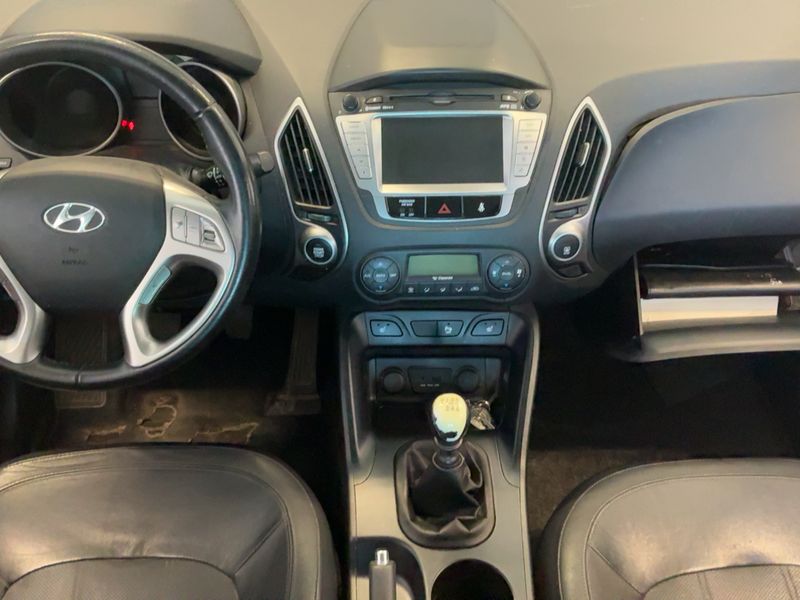 Hyundai ix35 2.0 CRDi Premium AWD 2012 – снимка 17