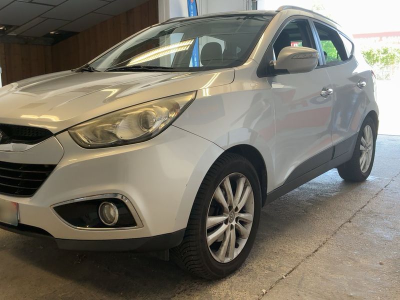 Hyundai ix35 2.0 CRDi Premium AWD 2012 – снимка 2
