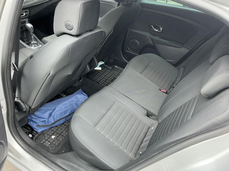 Renault Megane 1.5 dCi Limited — zdjęcie 14