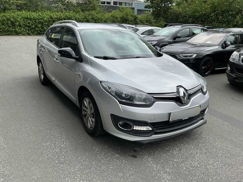 Renault Megane 1.5 dCi Limited — zdjęcie 8