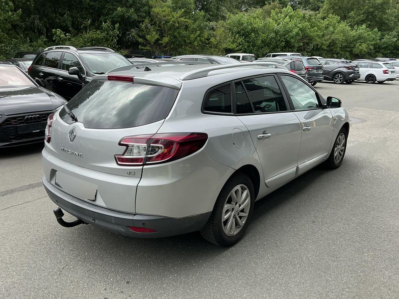 Renault Megane 1.5 dCi Limited — zdjęcie 6